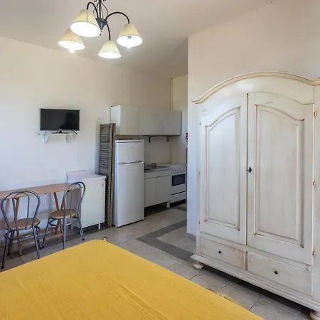 Giulia Apartman Cocumola