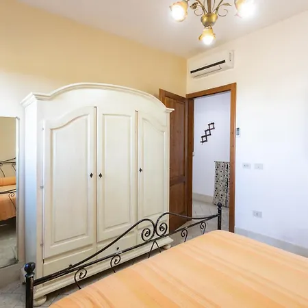 Giulia Apartman